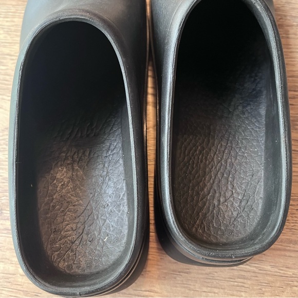 Black Klogs Mules - Picture 5 of 5